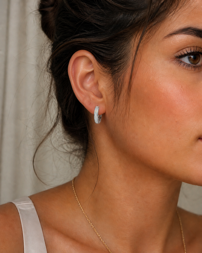 Kyma White Hoops